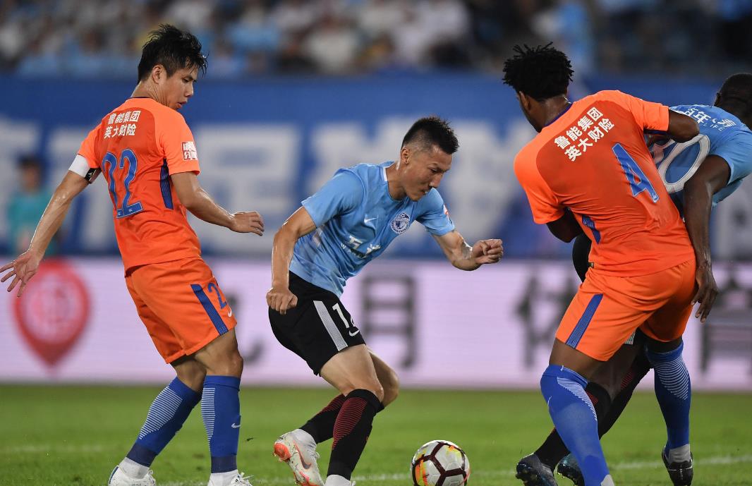 关于德国杯赛前再迎强敌，山东泰山更衣室发声，主帅态度：话题不断，球探报告显示潜力的信息