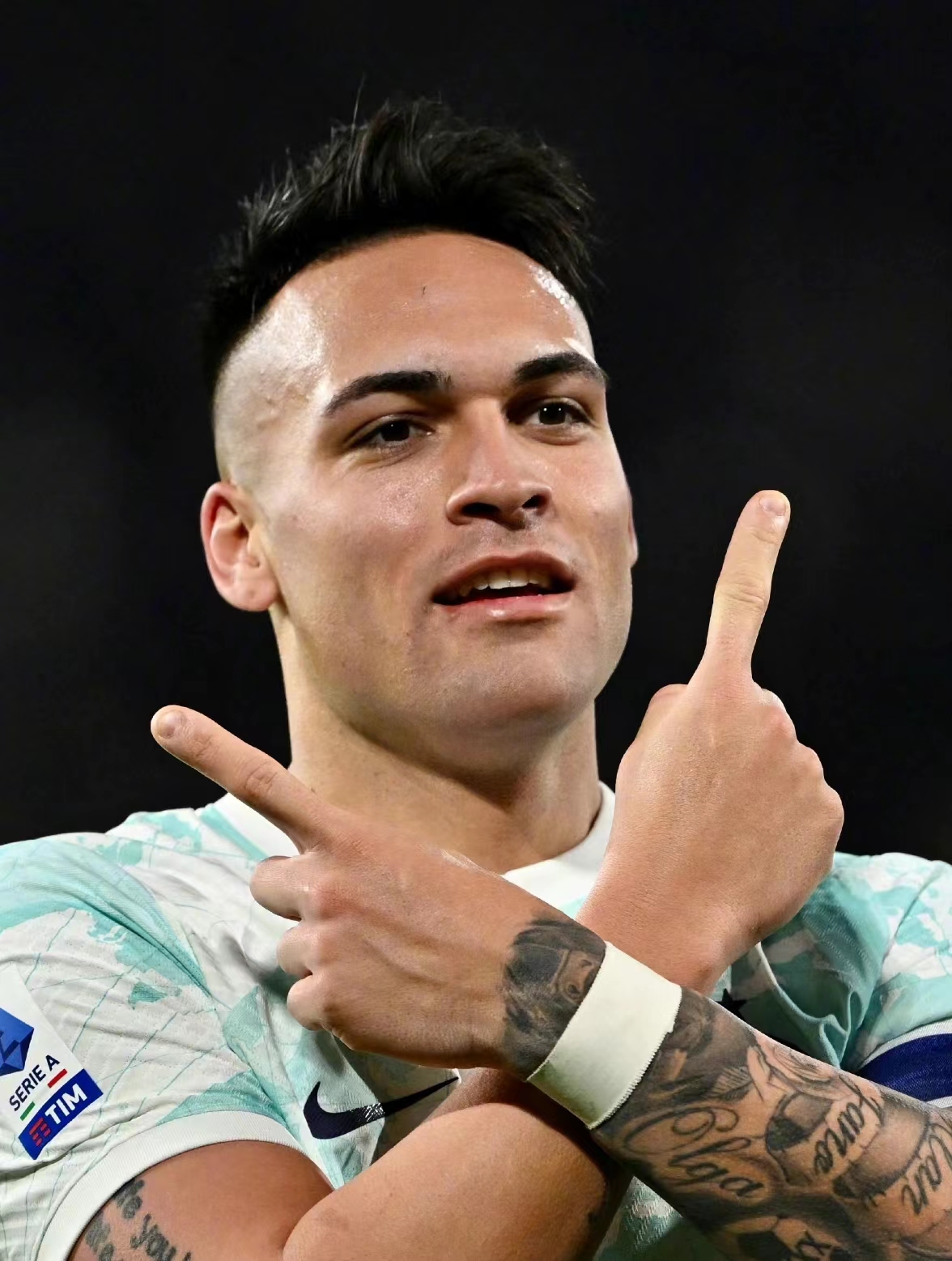 爱游戏官方网站-国际米兰内部会议纪要流出：加时末段扳平良机；意甲使命明确；训练强度明显提升的简单介绍