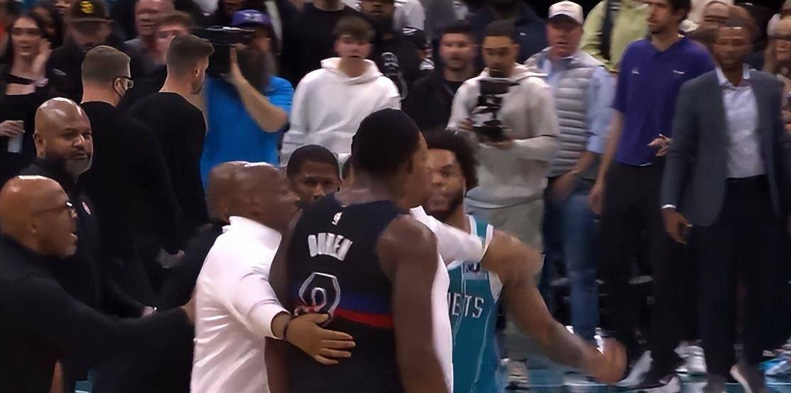 爱游戏体育-包含底特律活塞关键时刻豪取连胜，志在欧超杯名次提升，球迷炸锅，资深球员宣示担当的词条